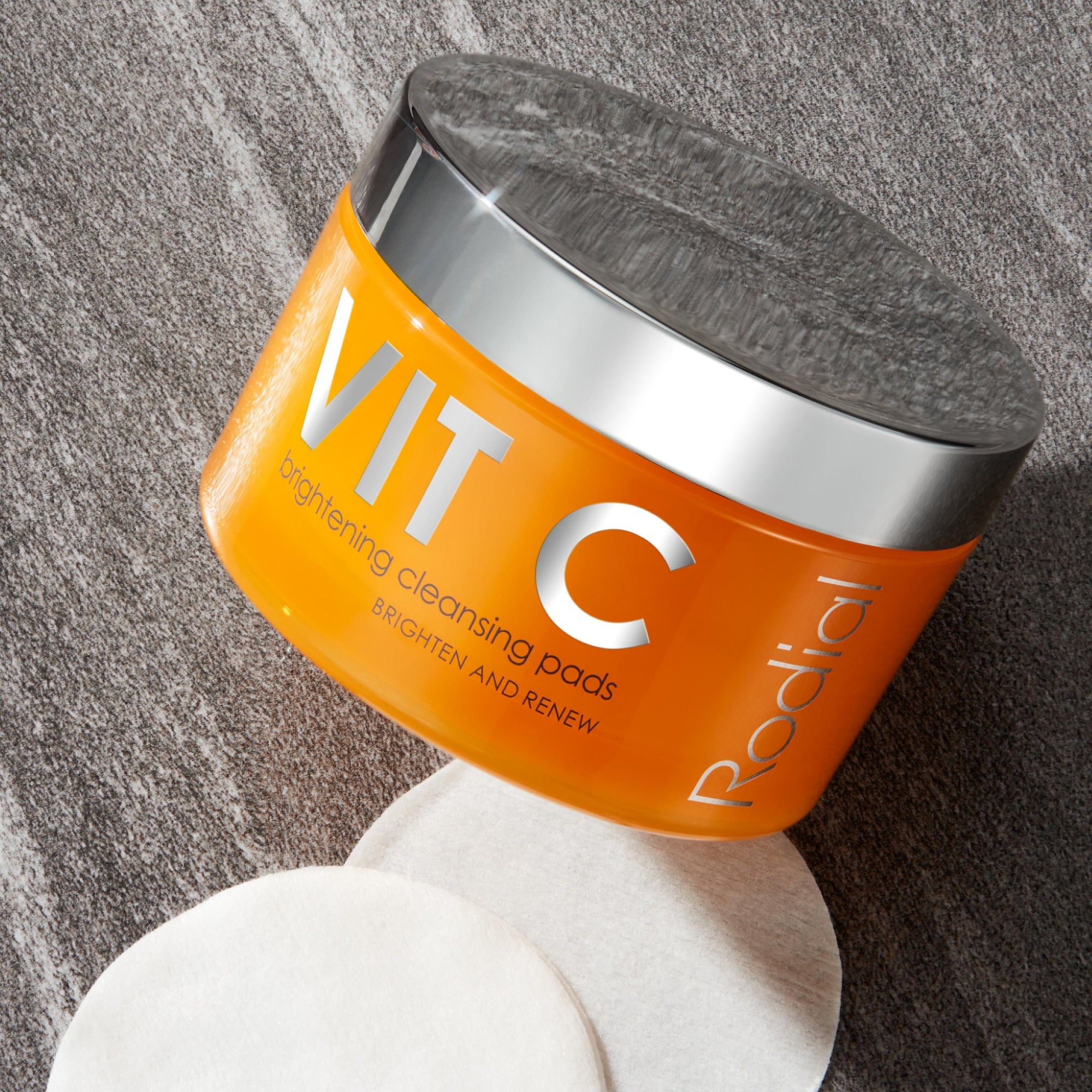 Understanding Blocked Pores & Hormonal Acne
